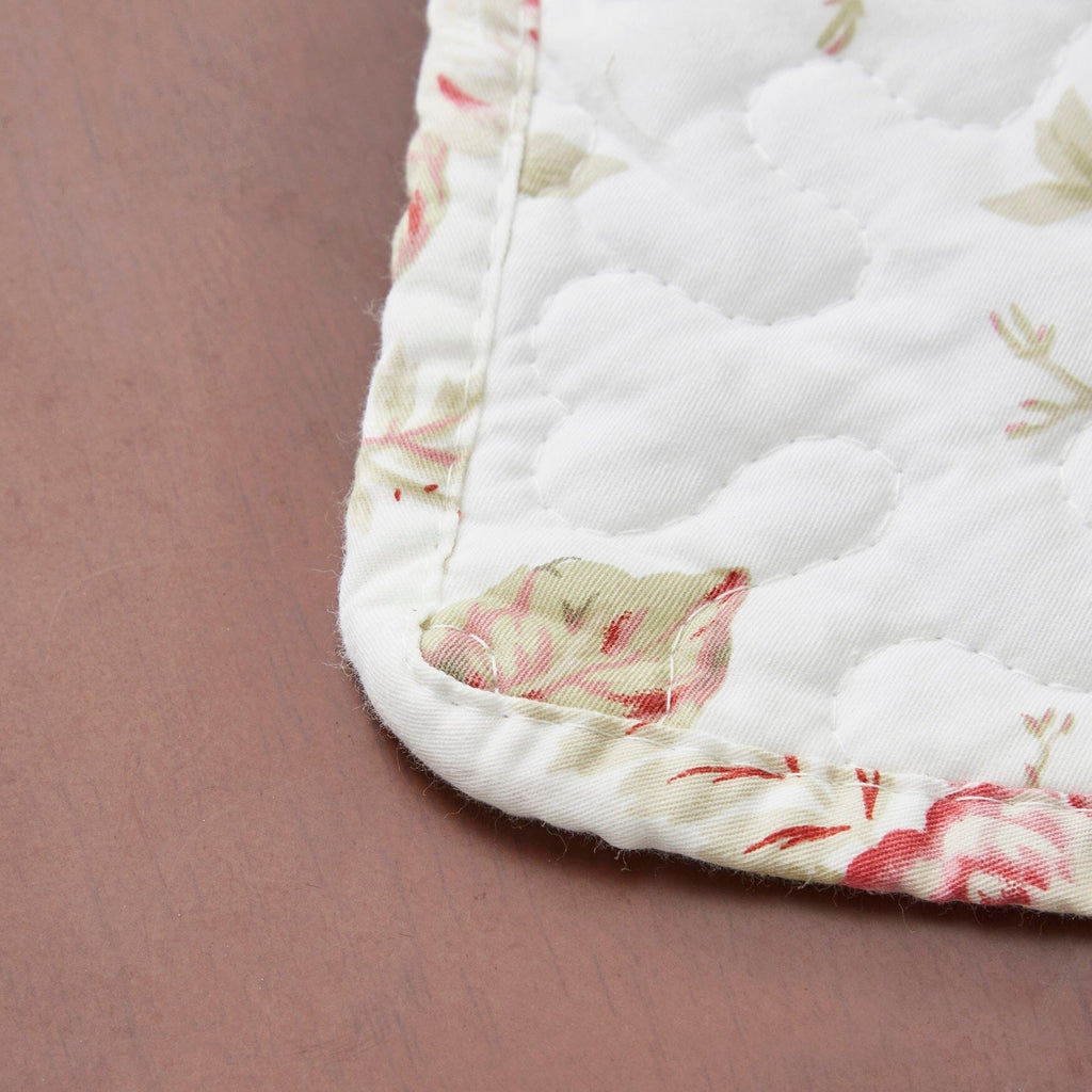 DaDa Bedding Set of 4-Pieces Dainty Cottage Floral Roses Quilted Cotton Dining Table Placemats 13” x 19” (3036)