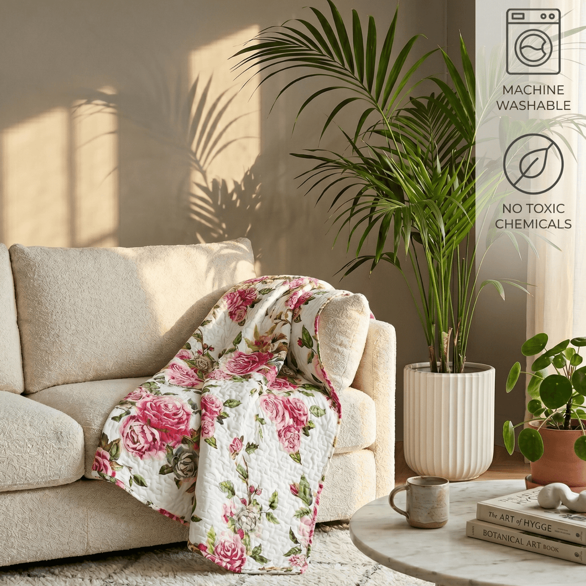 DaDa Bedding Romantic Roses Floral Throw Blanket - Lovely Spring Pink & White Scalloped Colorful Lightweight Breathable - Bright Vibrant Quilted Throw Blanket - 50 x 60