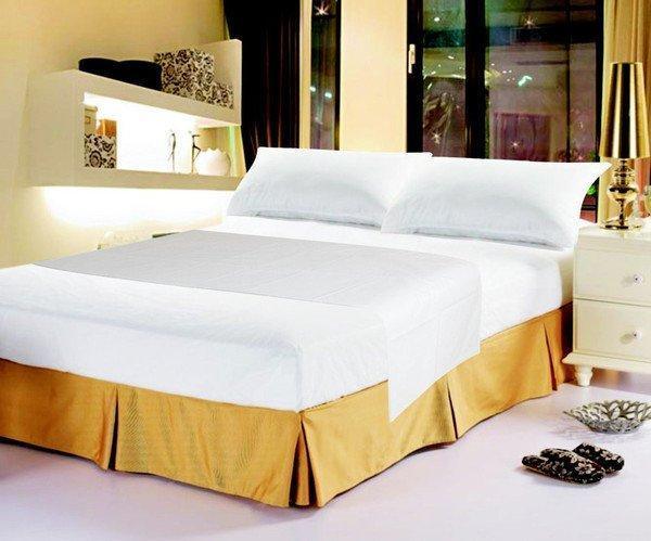 DaDa Bedding White Cotton Fitted and Flat Sheet Set